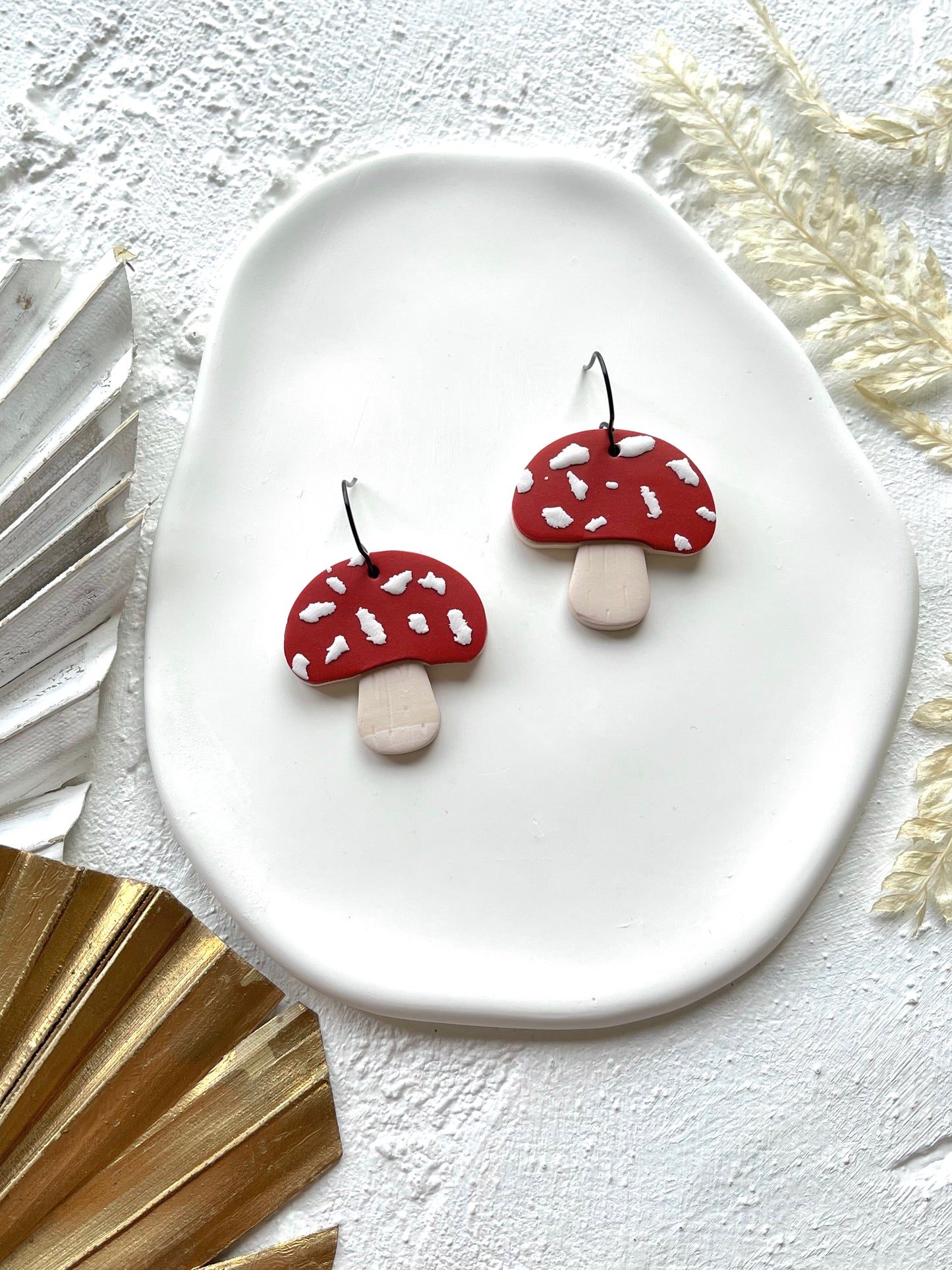 'Mushroom' Dangles