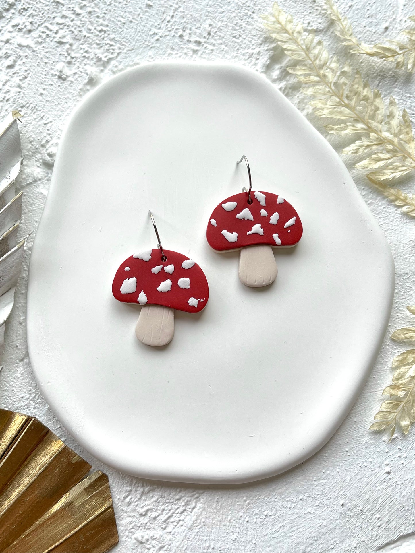 'Mushroom' Dangles
